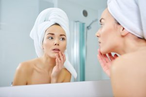 unngå rynker ved å rense huden godt